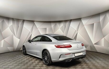 Mercedes-Benz E-Класс, 2017 год, 4 490 000 рублей, 4 фотография