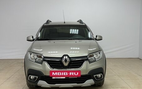 Renault Sandero II рестайлинг, 2019 год, 1 020 000 рублей, 2 фотография