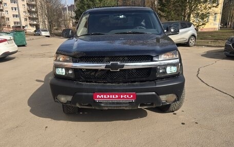 Chevrolet Avalanche I, 2002 год, 1 500 000 рублей, 1 фотография