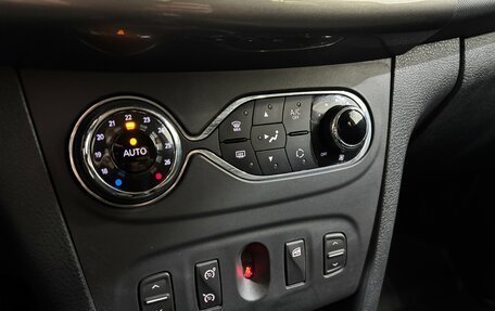 Renault Sandero II рестайлинг, 2019 год, 1 020 000 рублей, 18 фотография