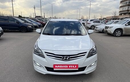 Hyundai Solaris II рестайлинг, 2016 год, 1 200 000 рублей, 1 фотография