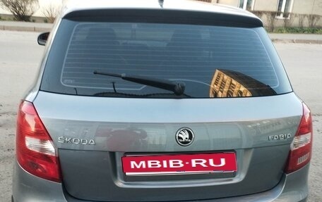 Skoda Fabia II, 2013 год, 800 000 рублей, 1 фотография