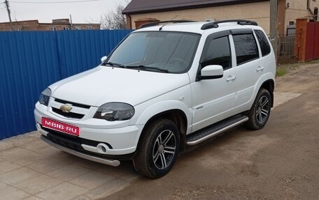 Chevrolet Niva I рестайлинг, 2018 год, 870 000 рублей, 1 фотография