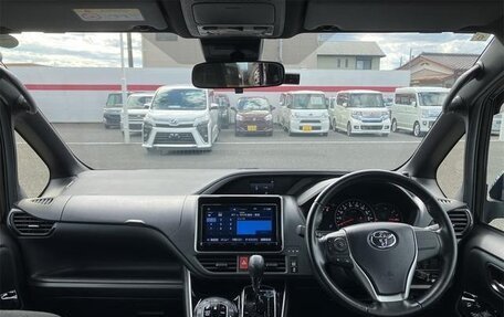 Toyota Voxy III, 2020 год, 1 983 888 рублей, 10 фотография