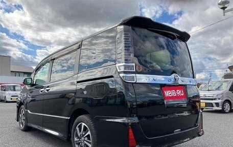 Toyota Voxy III, 2020 год, 1 983 888 рублей, 6 фотография