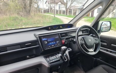 Honda Stepwgn IV, 2019 год, 2 600 000 рублей, 5 фотография