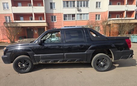 Chevrolet Avalanche I, 2002 год, 1 500 000 рублей, 2 фотография