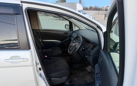 Toyota ISis I, 2011 год, 1 350 000 рублей, 2 фотография