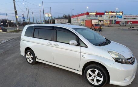 Toyota ISis I, 2011 год, 1 350 000 рублей, 5 фотография