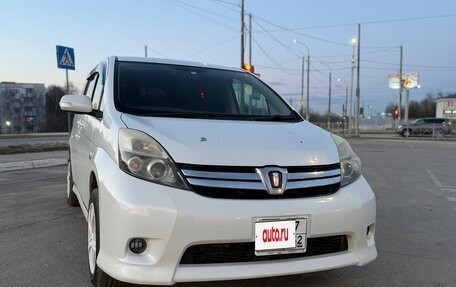 Toyota ISis I, 2011 год, 1 350 000 рублей, 6 фотография