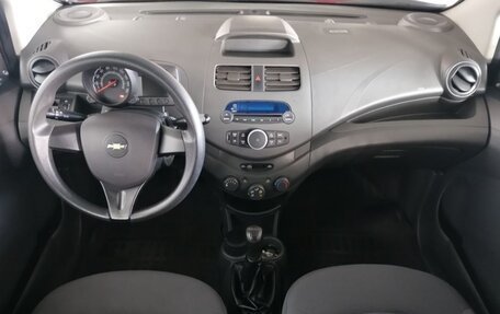 Chevrolet Spark III, 2012 год, 550 000 рублей, 5 фотография
