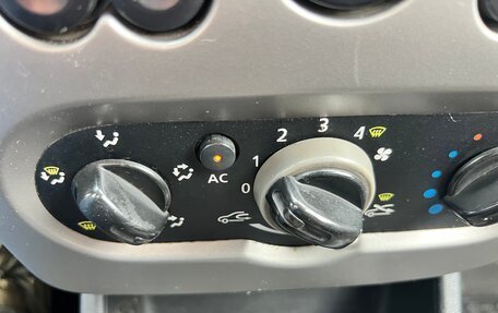 Renault Logan I, 2011 год, 300 000 рублей, 12 фотография