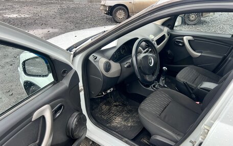 Renault Logan I, 2011 год, 300 000 рублей, 15 фотография