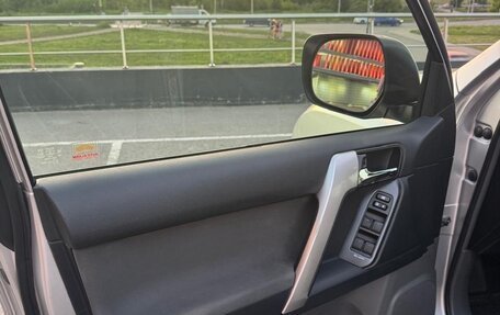 Toyota Land Cruiser Prado 150 рестайлинг 2, 2012 год, 4 500 000 рублей, 13 фотография