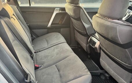 Toyota Land Cruiser Prado 150 рестайлинг 2, 2012 год, 4 500 000 рублей, 19 фотография