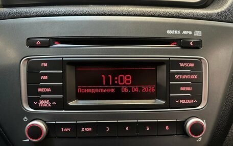 KIA Rio III рестайлинг, 2015 год, 940 000 рублей, 8 фотография