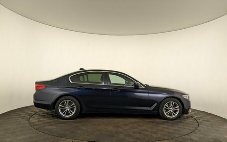 BMW 5 серия, 2019 год, 3 590 000 рублей, 4 фотография