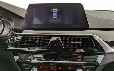 BMW 5 серия, 2019 год, 3 590 000 рублей, 15 фотография