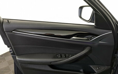 BMW 5 серия, 2019 год, 3 590 000 рублей, 20 фотография