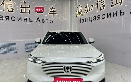 Honda Vezel, 2023 год, 1 800 000 рублей, 2 фотография