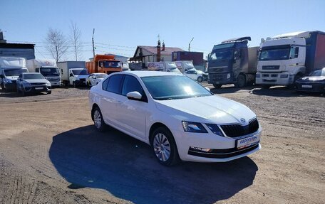 Skoda Octavia, 2020 год, 1 985 000 рублей, 2 фотография