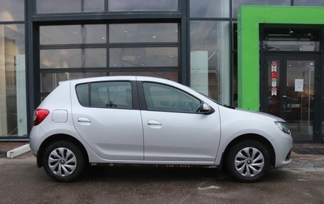 Renault Sandero II рестайлинг, 2017 год, 899 000 рублей, 6 фотография