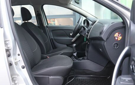 Renault Sandero II рестайлинг, 2017 год, 899 000 рублей, 13 фотография