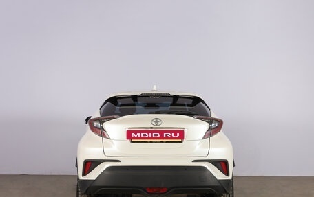 Toyota C-HR I рестайлинг, 2020 год, 2 899 000 рублей, 6 фотография