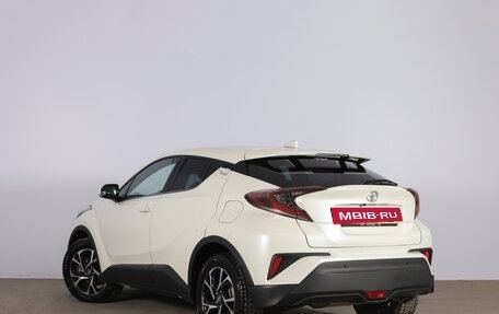 Toyota C-HR I рестайлинг, 2020 год, 2 899 000 рублей, 5 фотография
