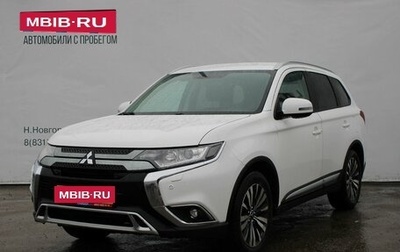Mitsubishi Outlander III рестайлинг 3, 2019 год, 1 399 000 рублей, 1 фотография