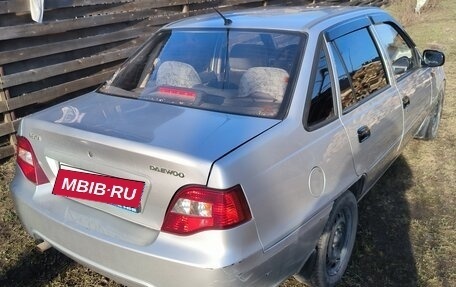 Daewoo Nexia I рестайлинг, 2011 год, 250 000 рублей, 13 фотография