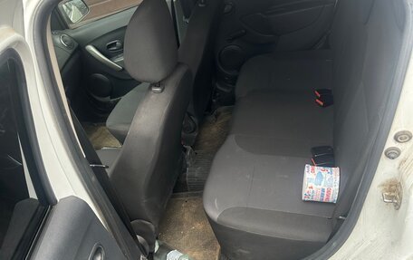 Renault Logan II, 2019 год, 999 999 рублей, 6 фотография