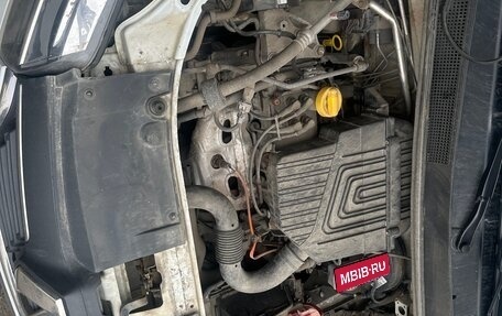 Renault Logan II, 2019 год, 999 999 рублей, 7 фотография