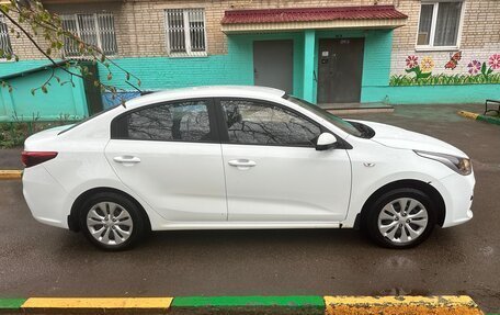 KIA Rio IV, 2017 год, 1 340 000 рублей, 4 фотография