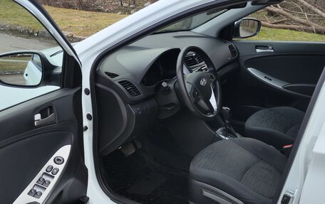 Hyundai Solaris II рестайлинг, 2015 год, 1 200 000 рублей, 11 фотография