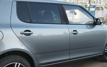 Skoda Fabia II, 2013 год, 800 000 рублей, 4 фотография