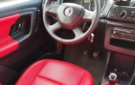 Skoda Fabia II, 2013 год, 800 000 рублей, 15 фотография