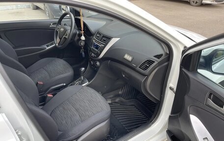 Hyundai Solaris II рестайлинг, 2016 год, 1 200 000 рублей, 12 фотография