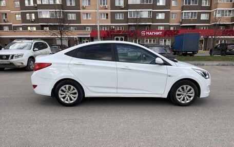 Hyundai Solaris II рестайлинг, 2016 год, 1 200 000 рублей, 2 фотография