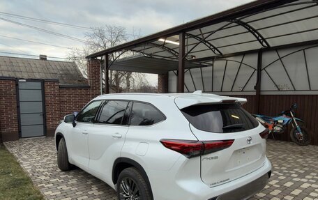 Toyota Highlander, 2026 год, 5 650 000 рублей, 4 фотография