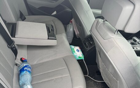 Audi A4, 2019 год, 2 600 000 рублей, 9 фотография