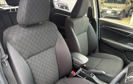 Honda Fit III, 2015 год, 760 000 рублей, 10 фотография