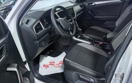 Volkswagen T-Roc I, 2022 год, 1 590 000 рублей, 7 фотография