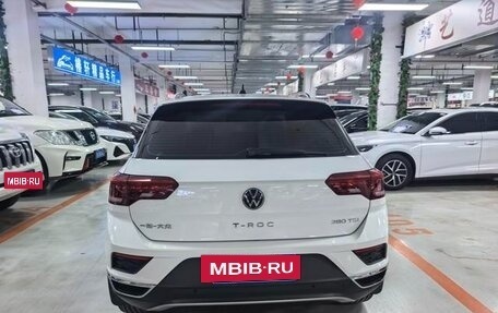 Volkswagen T-Roc I, 2022 год, 1 590 000 рублей, 5 фотография
