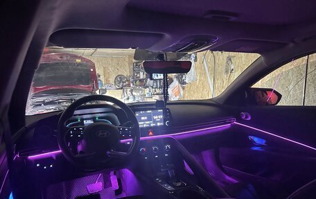 Hyundai Elantra, 2023 год, 2 300 000 рублей, 7 фотография