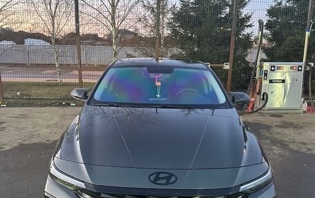 Hyundai Elantra, 2023 год, 2 300 000 рублей, 5 фотография