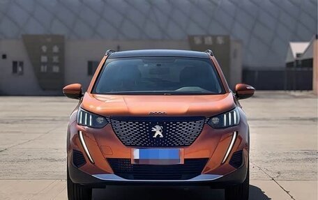 Peugeot 2008 II, 2022 год, 1 590 000 рублей, 2 фотография