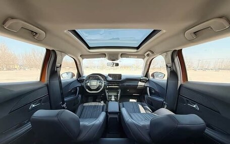 Peugeot 2008 II, 2022 год, 1 590 000 рублей, 21 фотография