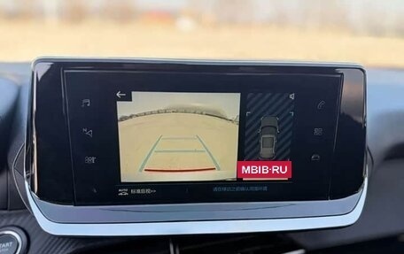 Peugeot 2008 II, 2022 год, 1 590 000 рублей, 13 фотография