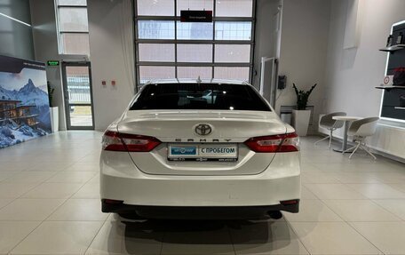 Toyota Camry, 2019 год, 2 490 000 рублей, 5 фотография